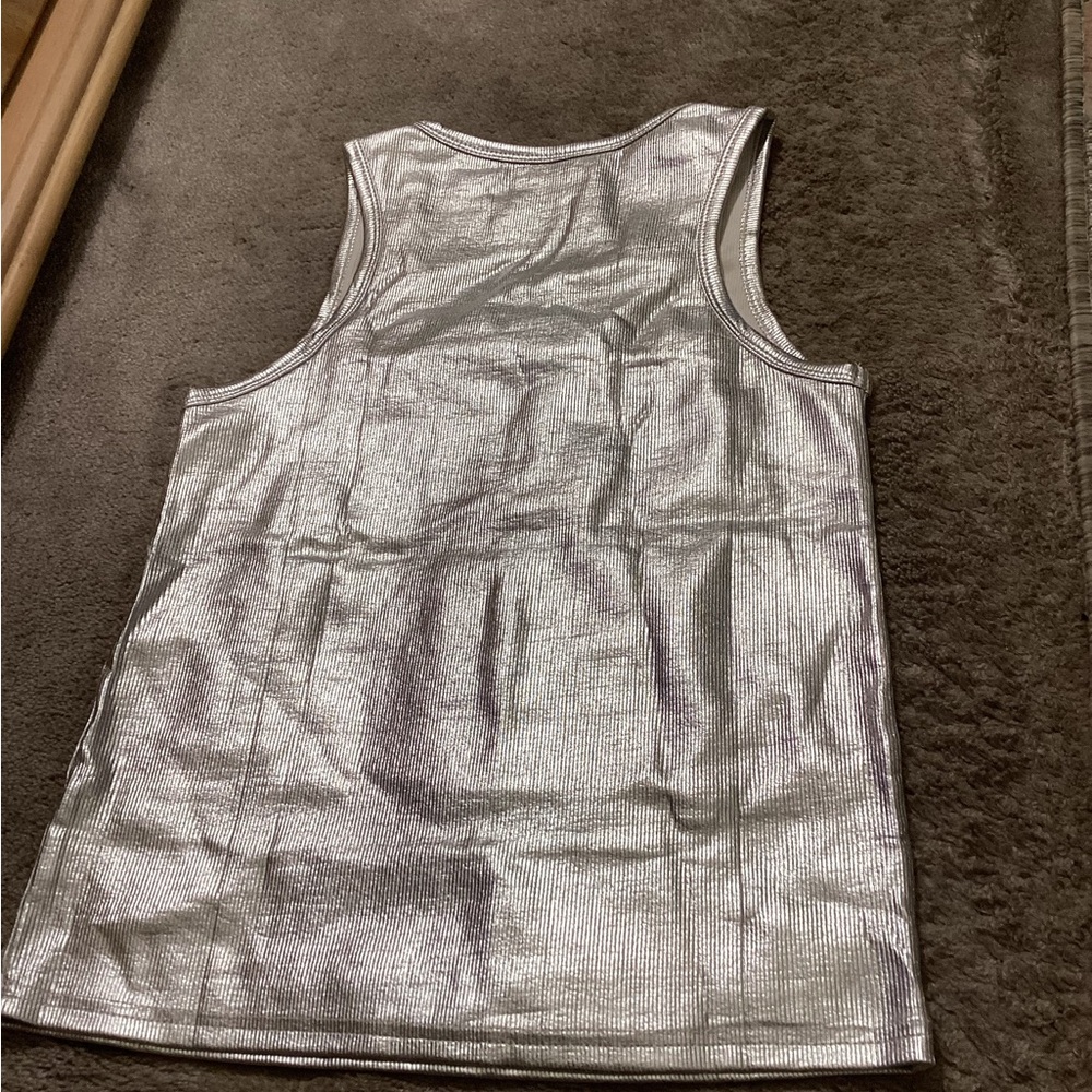 Silver Tank - Picture 2 of 2